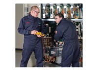 APC On-Site Service On-Site Warranty Extension 2år Reservedele og arbejdskraft